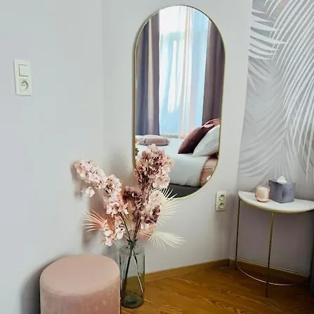 Petit Appartement. * Liège
